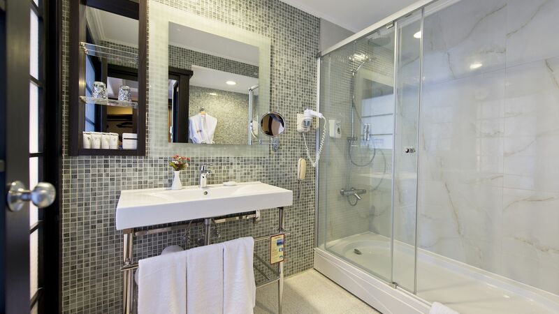 Limak Lara Deluxe Hotel & Resort