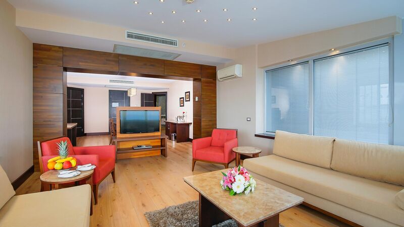 Limak Lara Deluxe Hotel & Resort