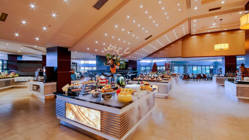 Limak Lara Deluxe Hotel & Resort