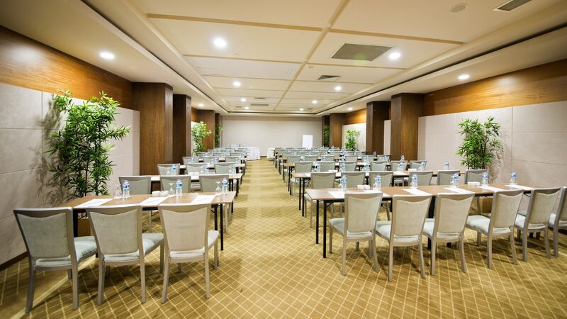 Limak Lara Deluxe Hotel & Resort
