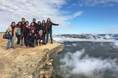 Blue Mountains Tour from Sydney: Wentworth Falls, Three Sisters, Sydney Harbour Cruise